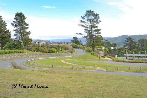 Photo of property in 18 Mount Marua Way, Timberlea, Upper Hutt, 5018