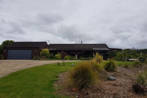 Photo of property in 1475 State Highway 16, Waimauku, 0883