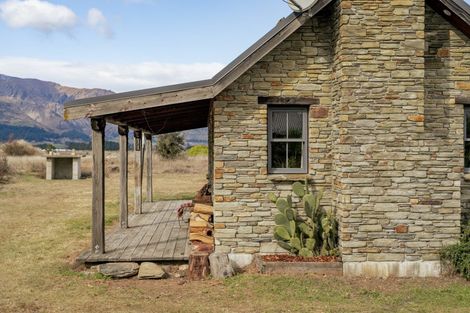 Photo of property in 66 Te Awa Road, Albert Town, Wanaka, 9382
