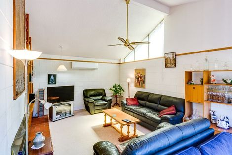 Photo of property in 13 Totara Street, Taradale, Napier, 4112