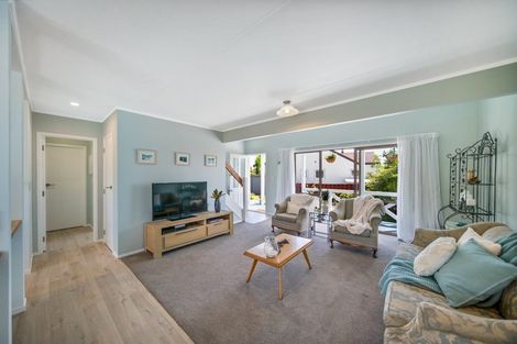 Photo of property in 2/11 Cairngorm Place, Highland Park, Auckland, 2010