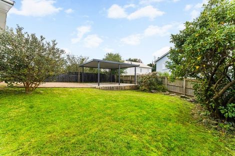 Photo of property in 15 Lendic Avenue, Henderson, Auckland, 0612
