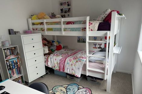 Photo of property in 1a Shamrock Lane, Te Atatu Peninsula, Auckland, 0610