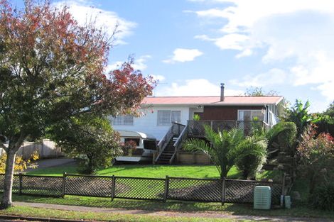 Photo of property in 41 Mirrabooka Avenue, Botany Downs, Auckland, 2010