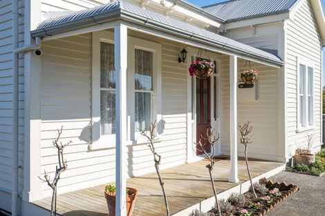 Photo of property in 5 Hunia Street, Marton, 4710