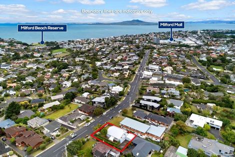 Photo of property in 1/92 East Coast Road, Milford, Auckland, 0620