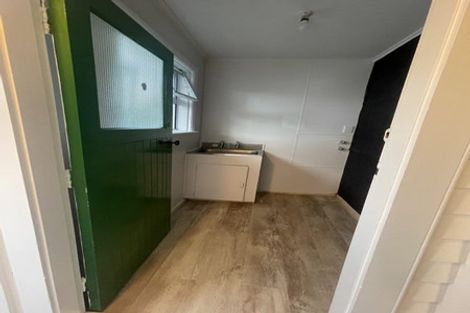 Photo of property in 44 Redwood Avenue, Tawa, Wellington, 5028