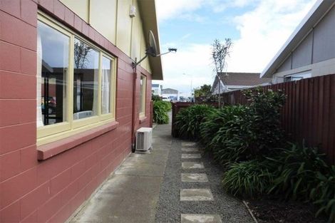 Photo of property in 2/8 Stanmore Road, Phillipstown, Christchurch, 8011