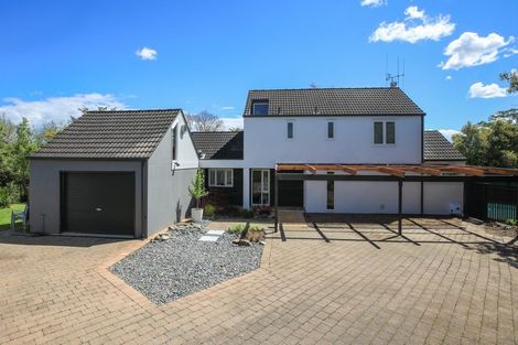 Photo of property in 53 Hooker Avenue, Chedworth, Hamilton, 3210