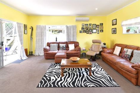 Photo of property in 622a Whangaparaoa Road, Stanmore Bay, Whangaparaoa, 0932
