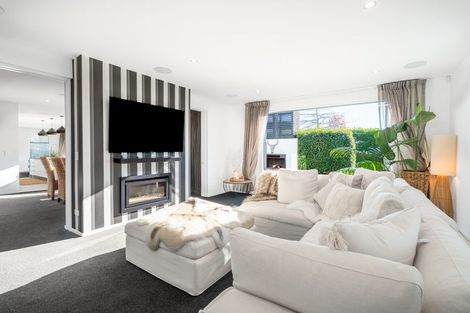 Photo of property in 18 Brampton Drive, West Melton, 7618