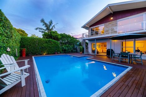 Photo of property in 38 Marywil Crescent, Hillcrest, Auckland, 0627