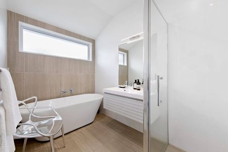 Photo of property in 39b Rutherford Terrace, Meadowbank, Auckland, 1072