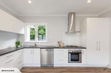 Photo of property in 42 Alfred Street, Roslyn, Palmerston North, 4414