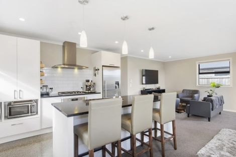 Photo of property in 4 Pompallier Lane, Papamoa Beach, Papamoa, 3118