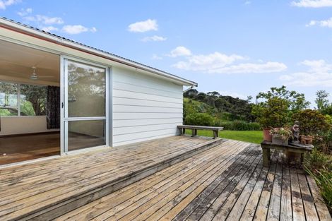 Photo of property in 3265 South Head Road, South Head, Helensville, 0874