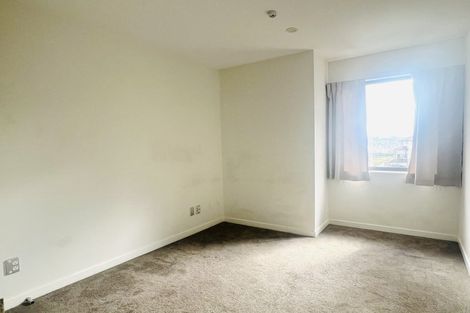 Photo of property in 1 Lilac Lane, Oteha, Auckland, 0632