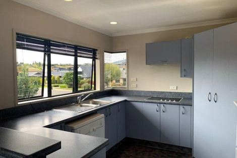 Photo of property in 38 Meadowstone Drive, Wanaka, 9305