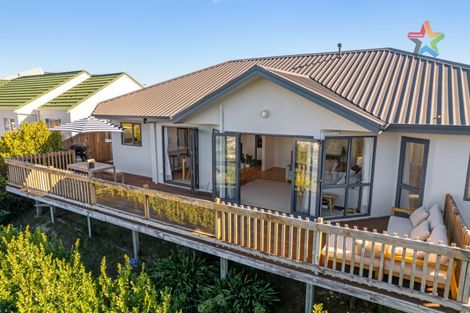 Photo of property in 87 Cypress Drive, Maungaraki, Lower Hutt, 5010