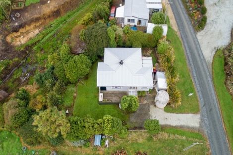 Photo of property in 17 Carrickfergus Street, Waikawa, Tokanui, 9884