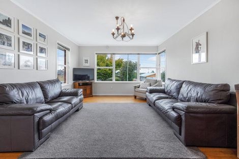 Photo of property in 17 Hamblyn Crescent, Nawton, Hamilton, 3200