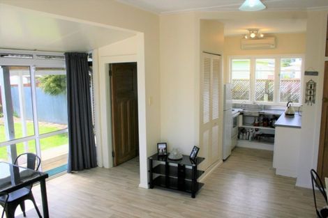 Photo of property in 6 Carlisle Street, Levin, 5510