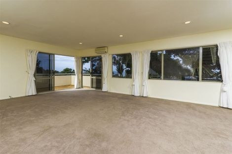 Photo of property in 1/9 Auld Street, Torbay, Auckland, 0630