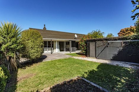 Photo of property in 30 Highfield Place, Avonhead, Christchurch, 8042
