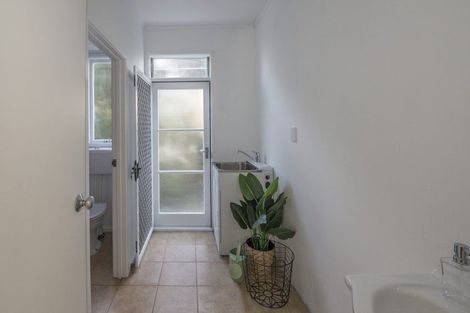 Photo of property in 10a Jaemont Avenue, Te Atatu South, Auckland, 0610