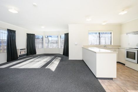 Photo of property in 714 Pioneer Highway, Takaro, Palmerston North, 4412