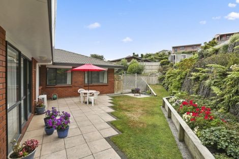 Photo of property in 10 Kororako Grove, Whalers Gate, New Plymouth, 4310