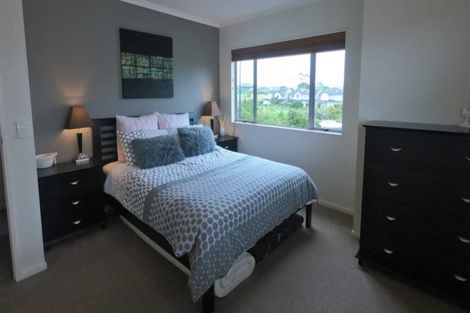 Photo of property in 23 Cambrian Crescent, Flat Bush, Auckland, 2016