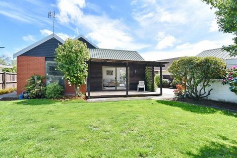 Photo of property in 6 Omega Place, Casebrook, Christchurch, 8051