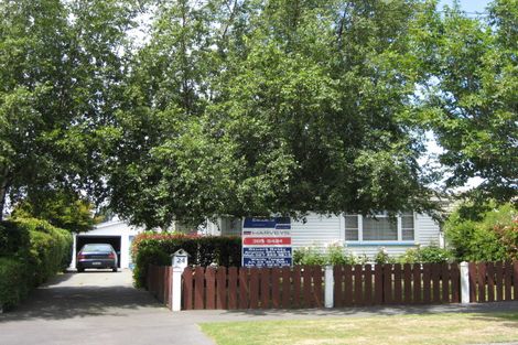 Photo of property in 24 Emlyn Place, Avondale, Christchurch, 8061