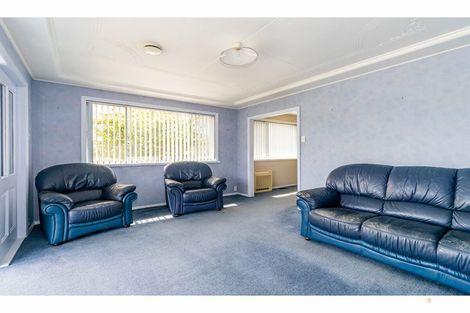 Photo of property in 1 Dixon Street, Waimate, 7924