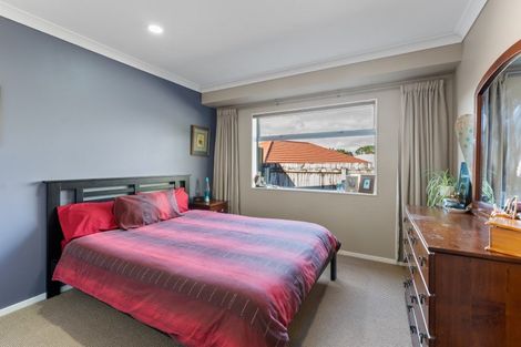 Photo of property in 14 Leanne Way, Waikanae Beach, Waikanae, 5036