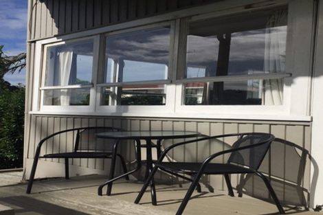 Photo of property in 72 Alexander Street, Cockle Bay, Auckland, 2014