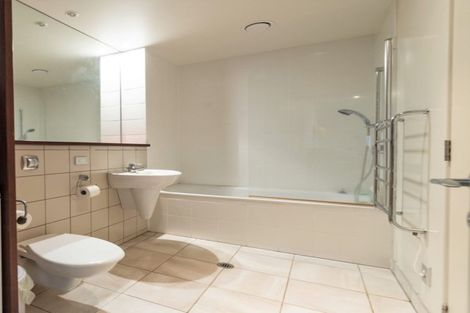 Photo of property in Bridgewater Apartments, 201/7 Te Rangi Cross Road, Paihia, 0200