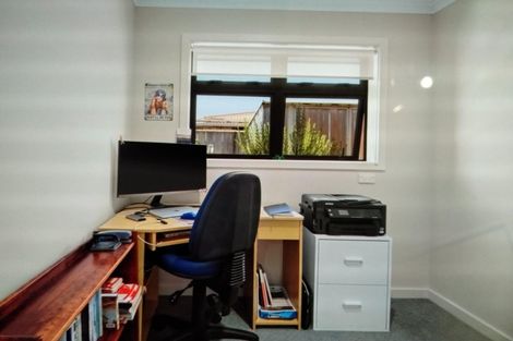 Photo of property in 4b Read Crescent, Clive, 4102