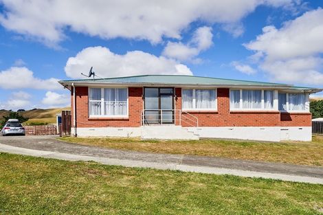 Photo of property in 29 Aberfeldy Street, Cannons Creek, Porirua, 5024