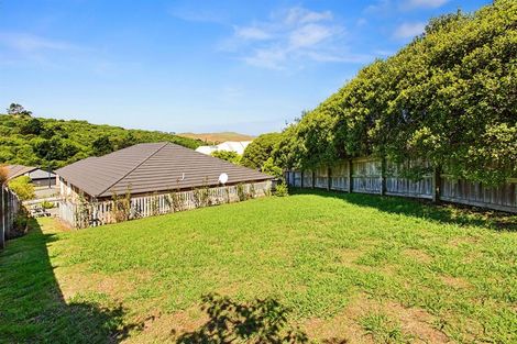 Photo of property in 9 Tararua Close, Aotea, Porirua, 5024