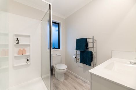 Photo of property in 15 Kotiate Street, Papamoa Beach, Papamoa, 3118