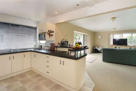 Photo of property in 23 Torkar Road, Clarks Beach, 2122