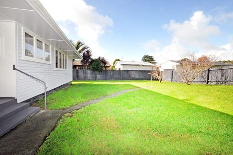 Photo of property in 35 Matai Street, Waiuku, 2123