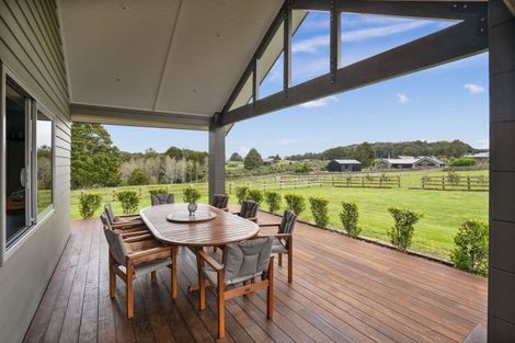 Photo of property in 13 Capstone Place, Te Kamo, Kamo, 0185