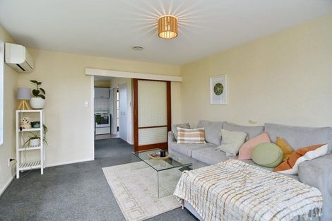 Photo of property in 1/40 Prestons Road, Redwood, Christchurch, 8051