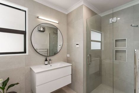 Photo of property in 52 Manakura Street, Russley, Christchurch, 8042