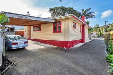 Photo of property in 1/46 Hillcrest Avenue, Hillcrest, Auckland, 0627