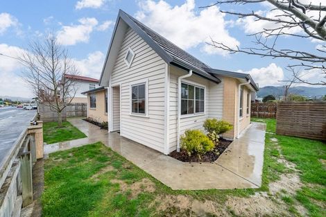 Photo of property in 1 Yeats Grove, Trentham, Upper Hutt, 5018