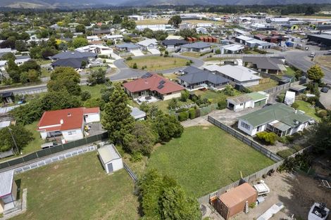 Photo of property in 15 Kirk Street, Otaki, 5512
